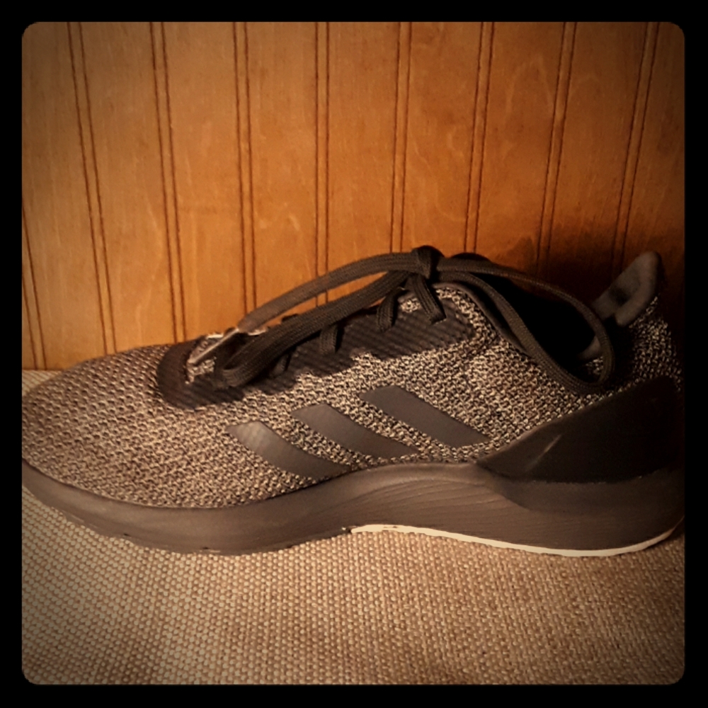 Adidas 8 1/2 shoe